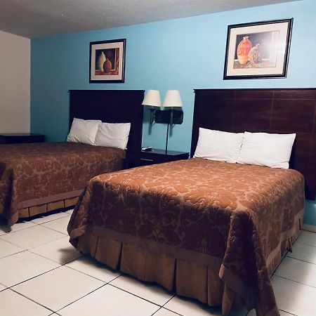 Travelers Inn - Clearwater Extérieur photo