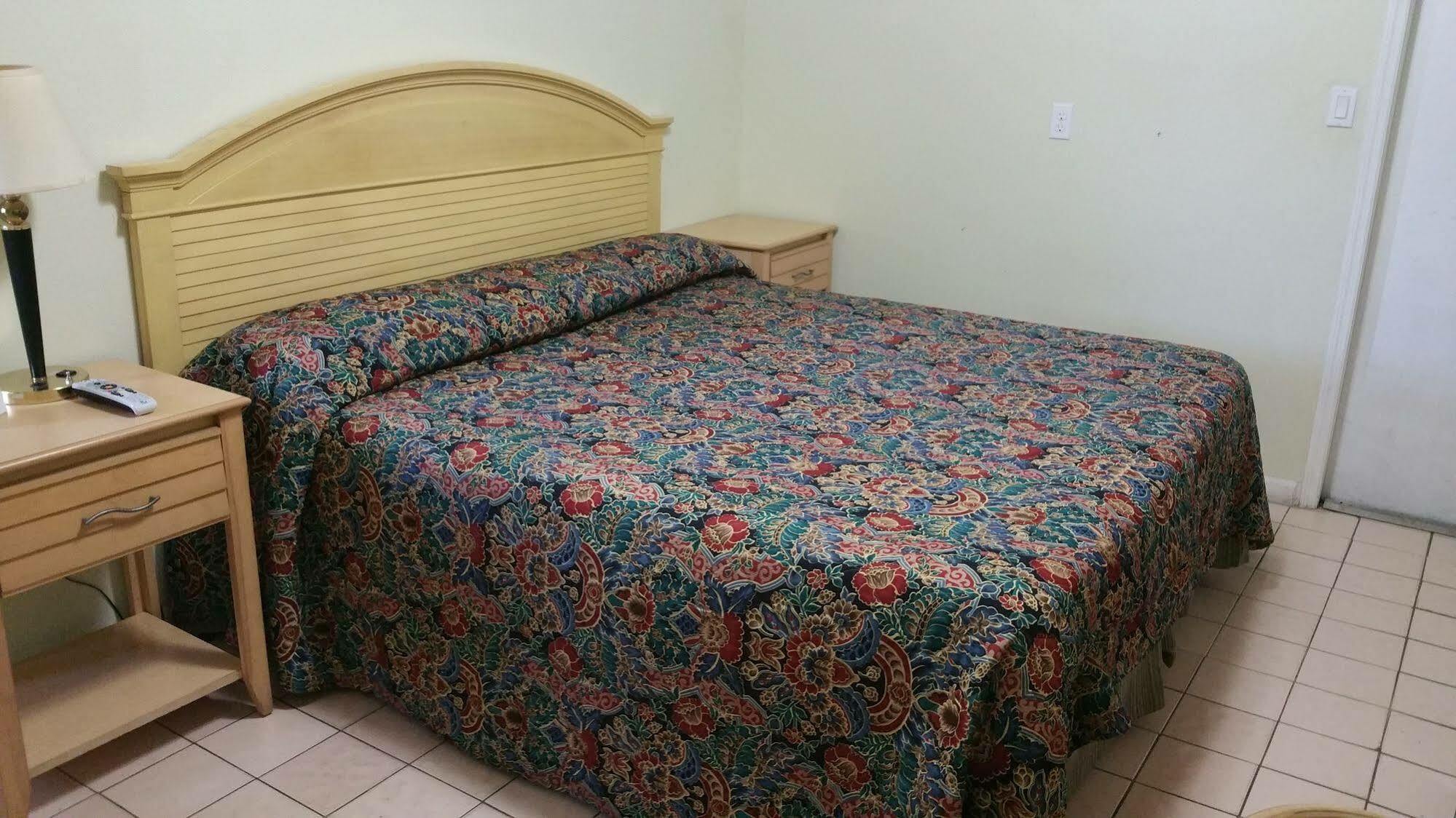 Travelers Inn - Clearwater Extérieur photo