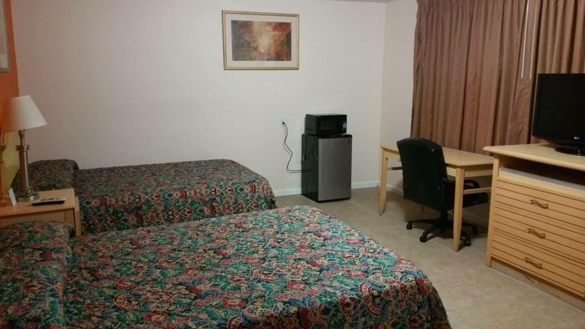 Travelers Inn - Clearwater Extérieur photo